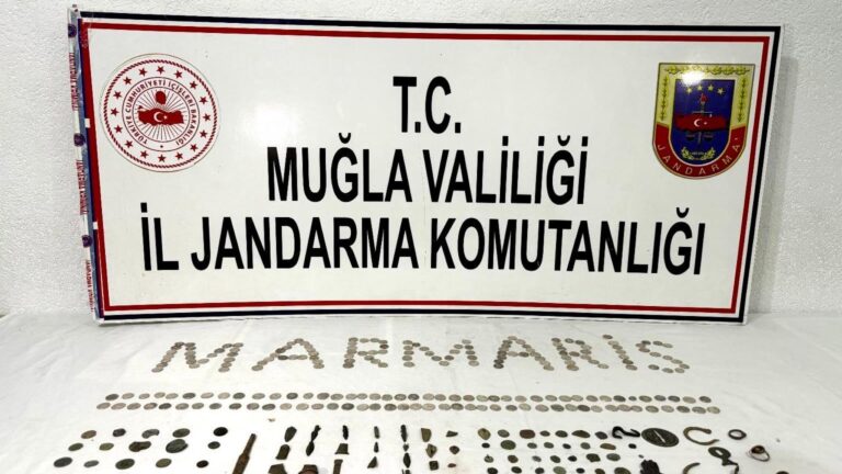Muğla'da tarihi eserlerle yakalanan 4 şüpheli tutuklandı