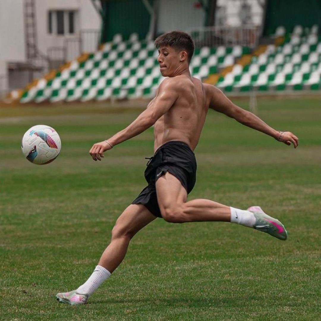 Real Madrid'in Türk futbolcusu, Arda Güler'in fiziksel gelişimi etkinlikti! Gazete başlığı başlatırken 