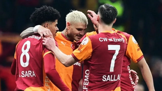Galatasaray’da ayrılık neredeyse kesinleşti! Başkan iki ismin biletini kesti